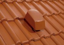 Braas 7 Grad Harzer Pfanne F+ DuroVent Premium Sanilüfter (6539065) Klassisch-Rot