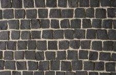 Metten Naturstein Pflaster BASALT SCHWARZ gespalten