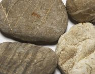 Metten Naturstein lose Kies Alpine Moräne Grau-Braun-bunt
