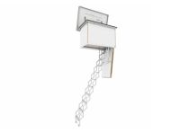 Roto Flachdachausstieg mit Scherentreppe Ecco